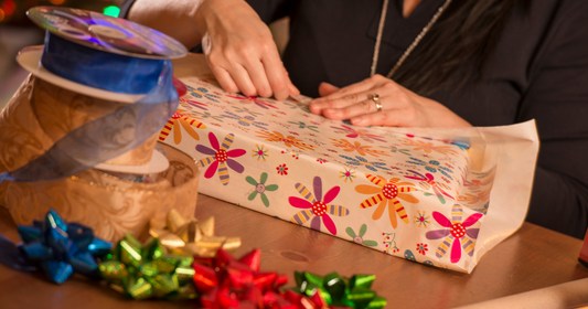 gift wrapping, gifts